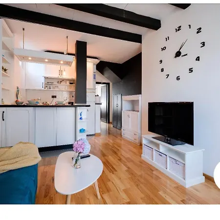 Svetogorska Tri Apartment