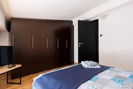 Svetogorska Tri Apartment